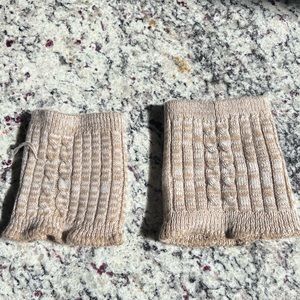 ❄️ Steve Madden Knee Warmers in Oatmeal